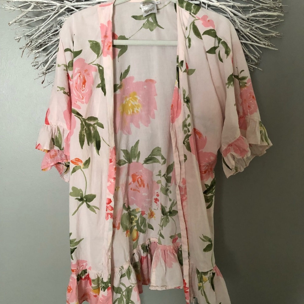 BEAUTIFUL Plum Pretty Sugar floral robe 😍